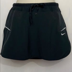 Nike tennis skirt